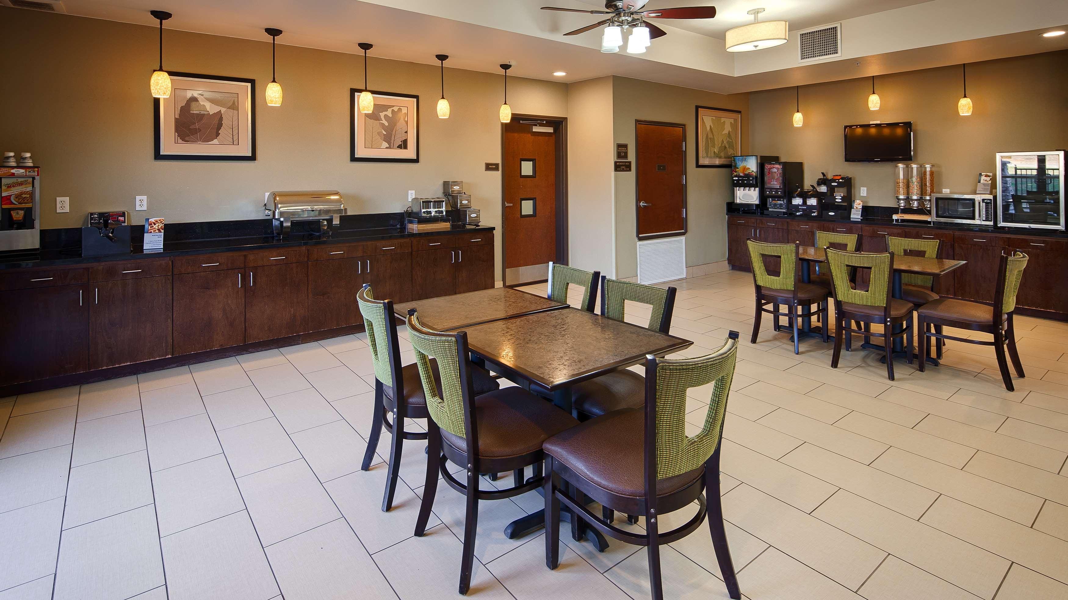 Best Western Plus Desoto Inn & Suites Mansfield Exterior foto