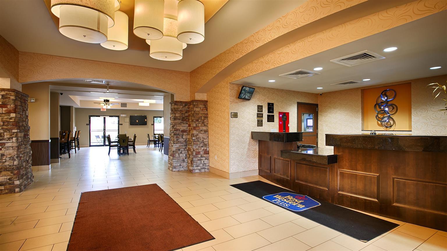 Best Western Plus Desoto Inn & Suites Mansfield Exterior foto