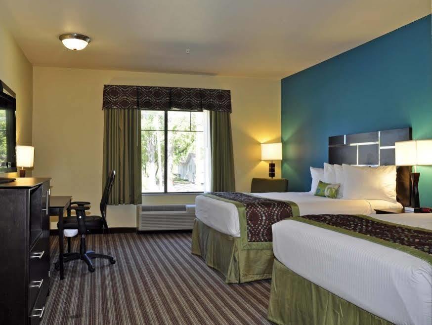Best Western Plus Desoto Inn & Suites Mansfield Exterior foto